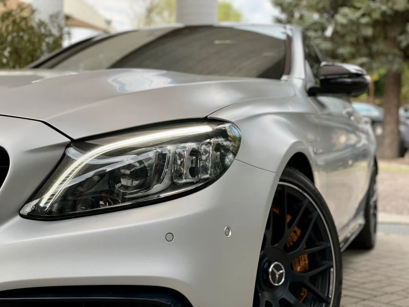 Mercedes-Benz C 63 AMG S/510HP/CERAMIK/AMG-BREMSEN/BURM/AMB/LED/258vpr, снимка 2 - Автомобили и джипове - 49907870