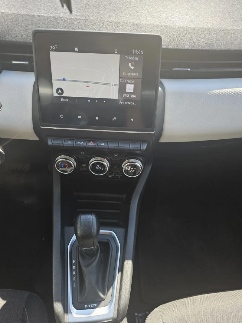 Renault Clio E-TECH HYBRID 90 EDC, снимка 9 - Автомобили и джипове - 51576732