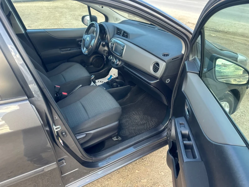 Toyota Yaris 1.4 D4D Navi, снимка 10 - Автомобили и джипове - 51854145