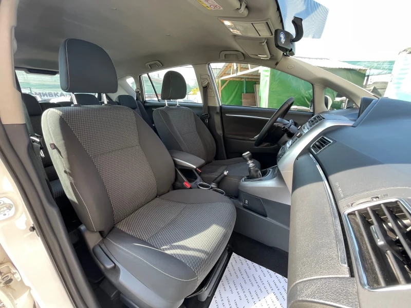 Toyota Verso D4D* НАВИГАЦИЯ* КАМЕРА* 7 МЕСТА, снимка 13 - Автомобили и джипове - 52079703