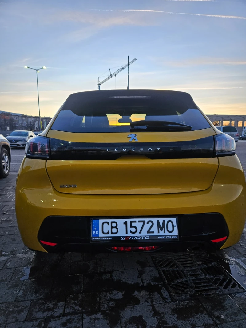 Peugeot 208, снимка 2 - Автомобили и джипове - 52529735