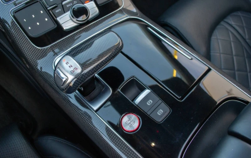 Audi S8 4.0TFSI Quattro, снимка 8 - Автомобили и джипове - 52884549