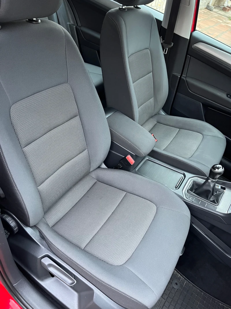 VW Sportsvan 2.0TDI-Distronic, снимка 13 - Автомобили и джипове - 53262803