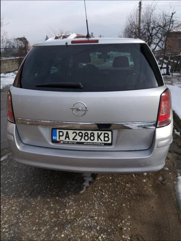 Opel Astra, снимка 1 - Автомобили и джипове - 47934606