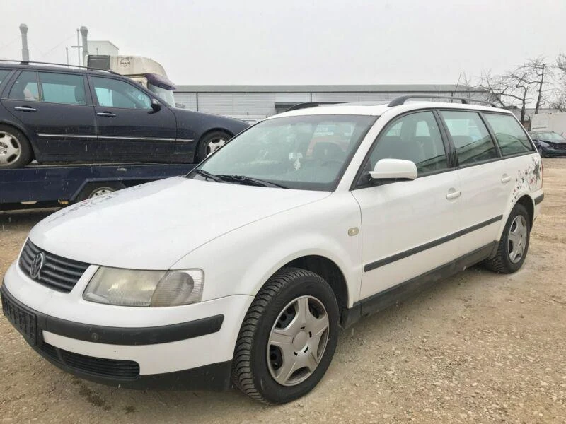 VW Passat 1.6i,101кс.Avant,AHL, снимка 1 - Автомобили и джипове - 26987192