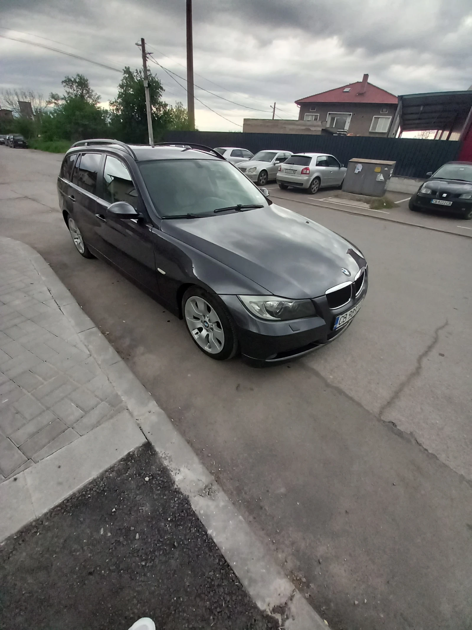 BMW 320  - изображение 2