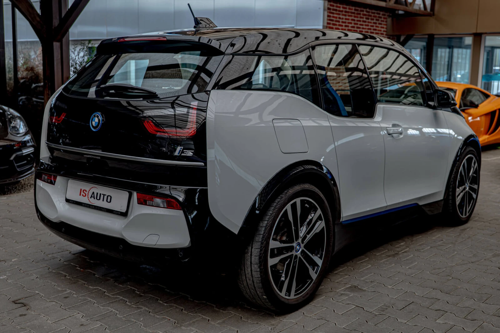 BMW i3 S/120ah/Adaptive LED/PDC - изображение 5