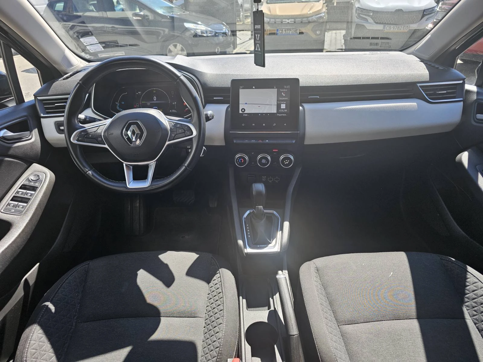 Renault Clio E-TECH HYBRID 90 EDC - изображение 7