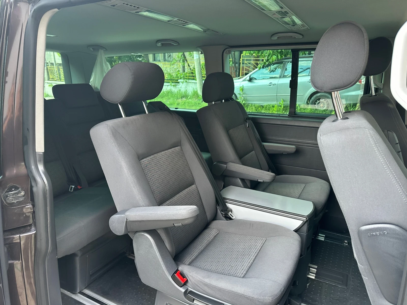 VW Multivan Дълга база мултиван 2.5 174 пс - изображение 10