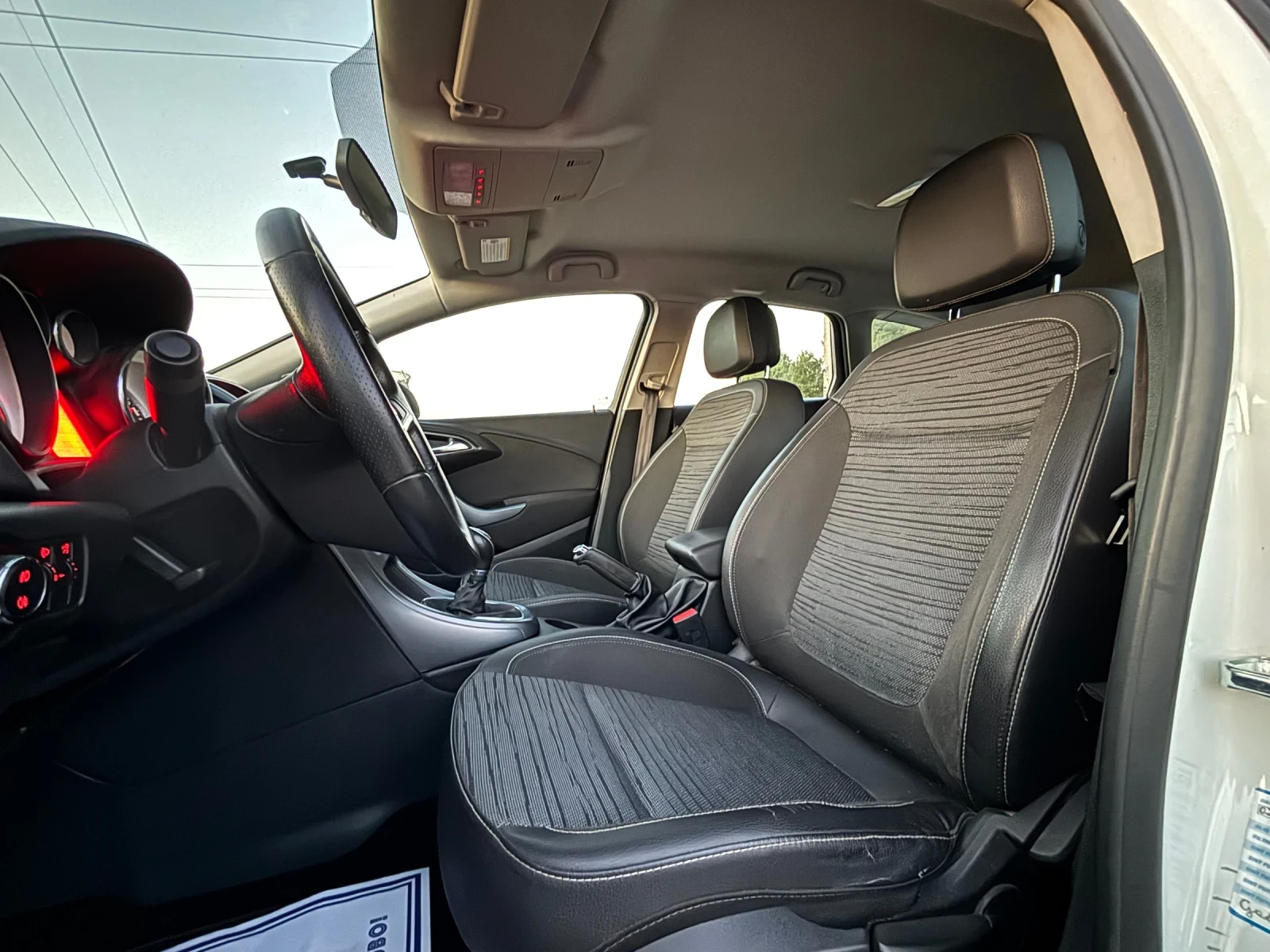 Opel Astra 1.6CDTI EcoFlex Cosmo ITALY  - изображение 9