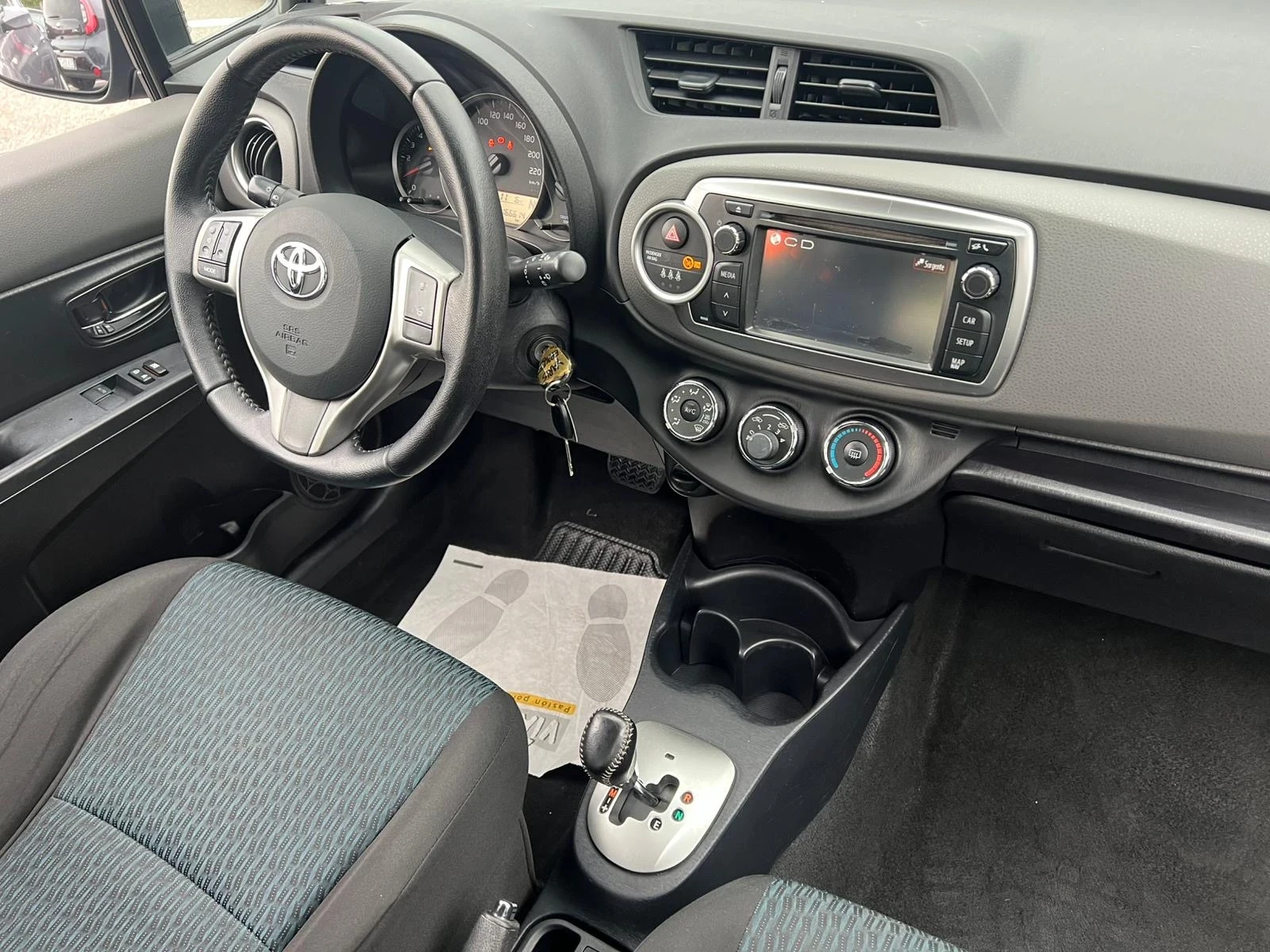 Toyota Yaris 1.4 D4D Navi - изображение 8