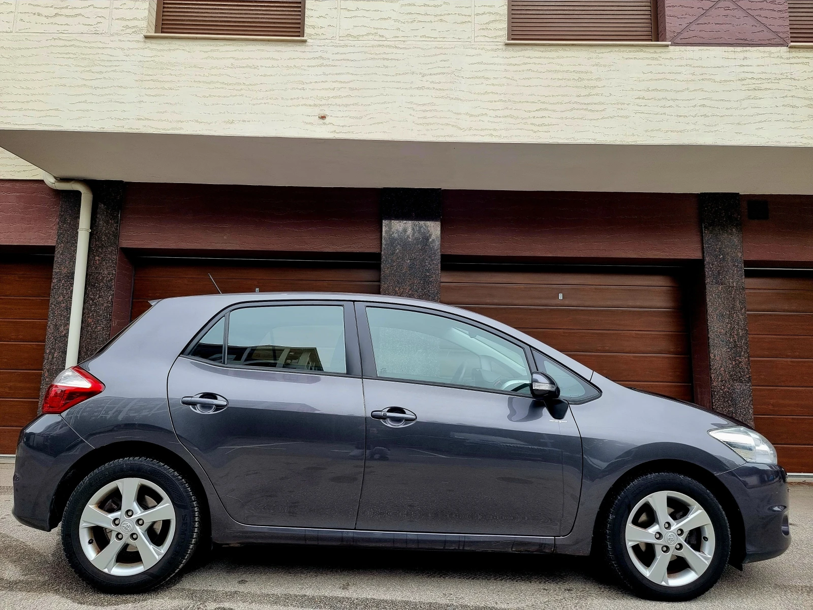 Toyota Auris * 1.6* 132PS* Executive*  - изображение 5