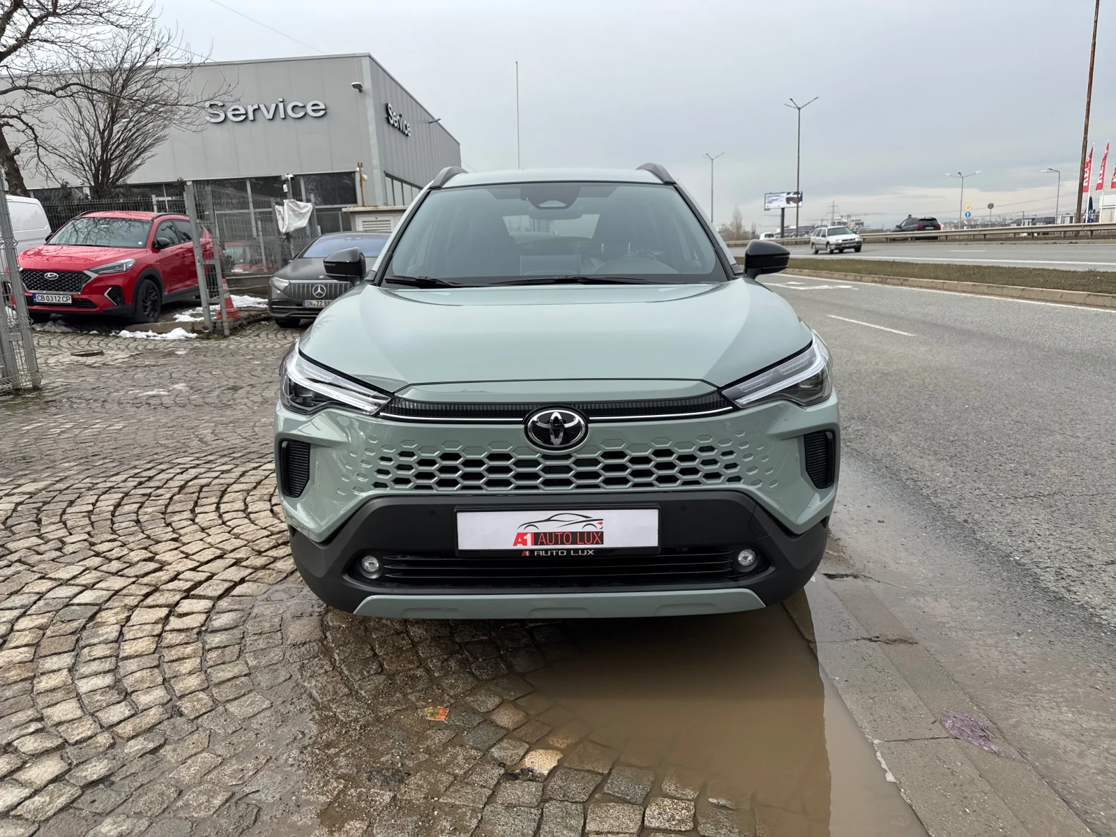 Toyota Corolla Cross   2.0 HEV Executive Plus - изображение 2