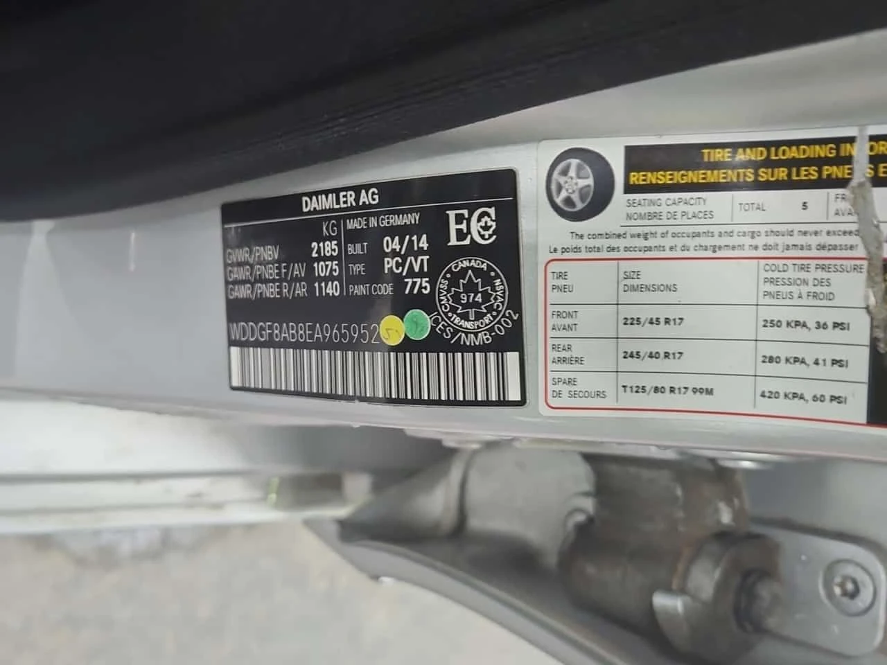 Mercedes-Benz C 300 АМГ ПАКЕТ/CARFAX/ПОДГРЕВ/ПАНОРАМА, снимка 13 - Автомобили и джипове - 53978684