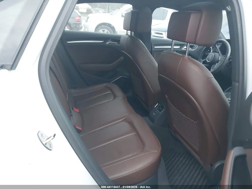 Audi A3 2l Premium Plus 45 Tfsi S Line Quattro S Tronic, снимка 8 - Автомобили и джипове - 54002325