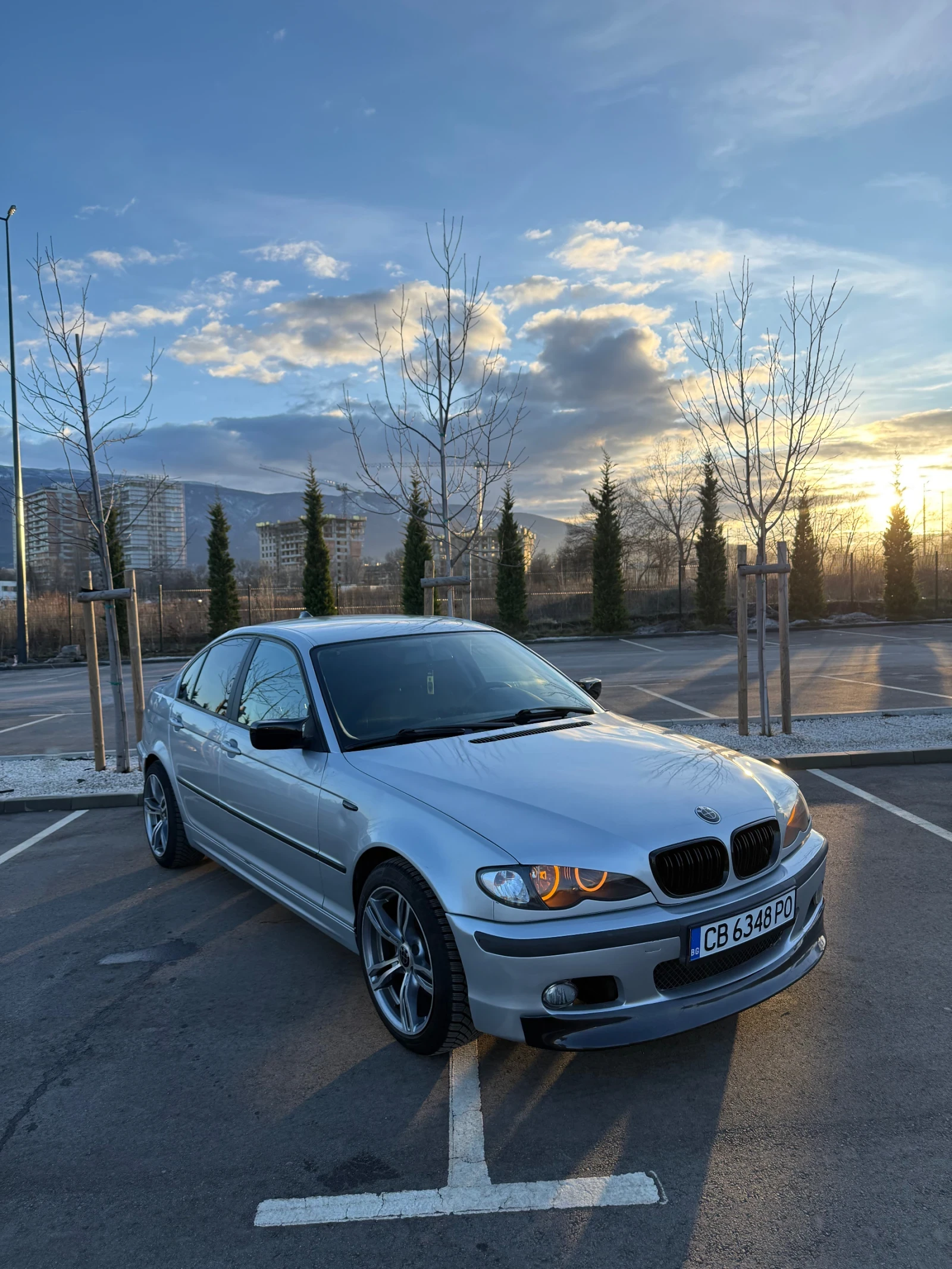 BMW 320, снимка 5 - Автомобили и джипове - 54098917