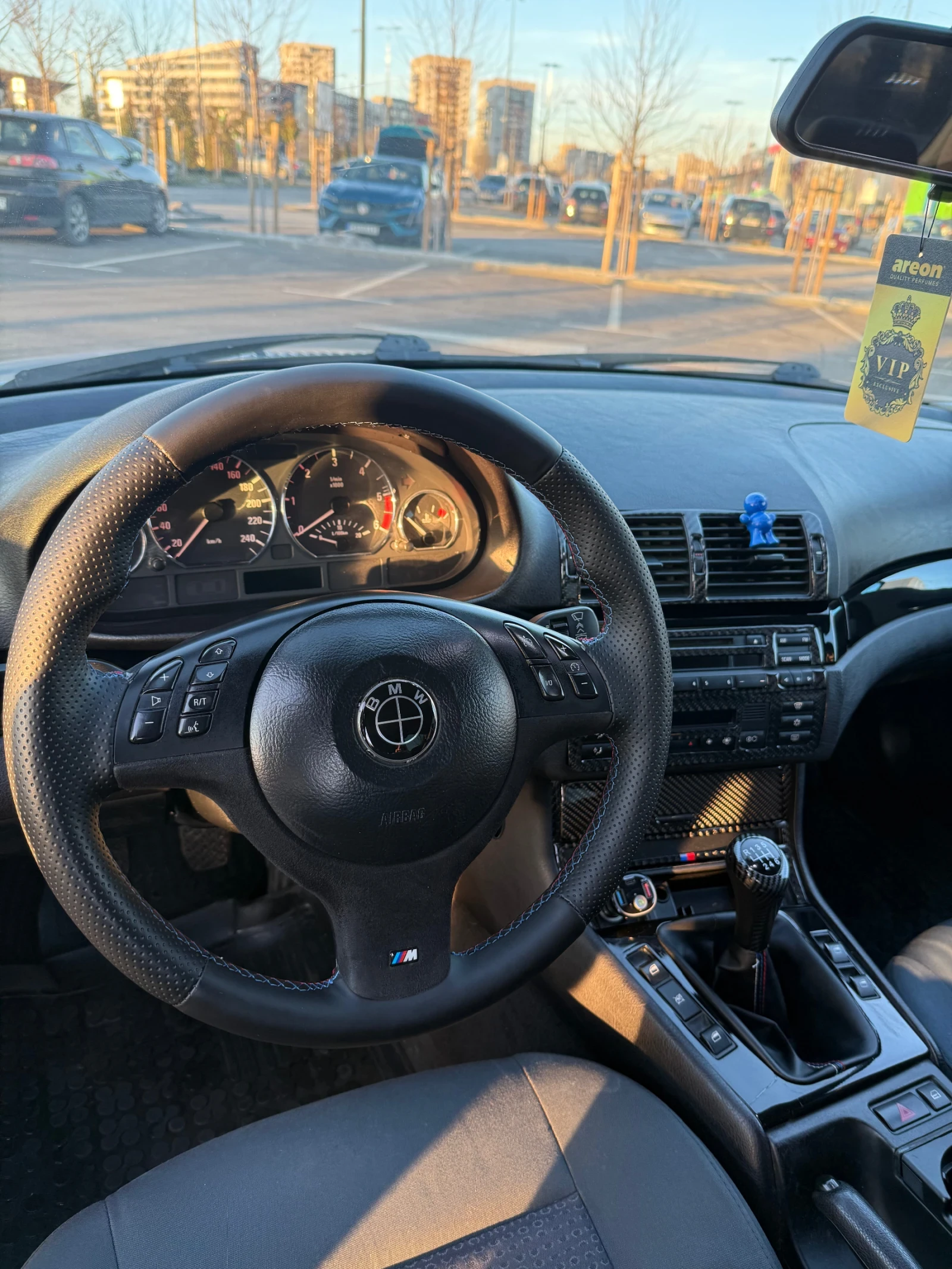 BMW 320, снимка 8 - Автомобили и джипове - 54098917