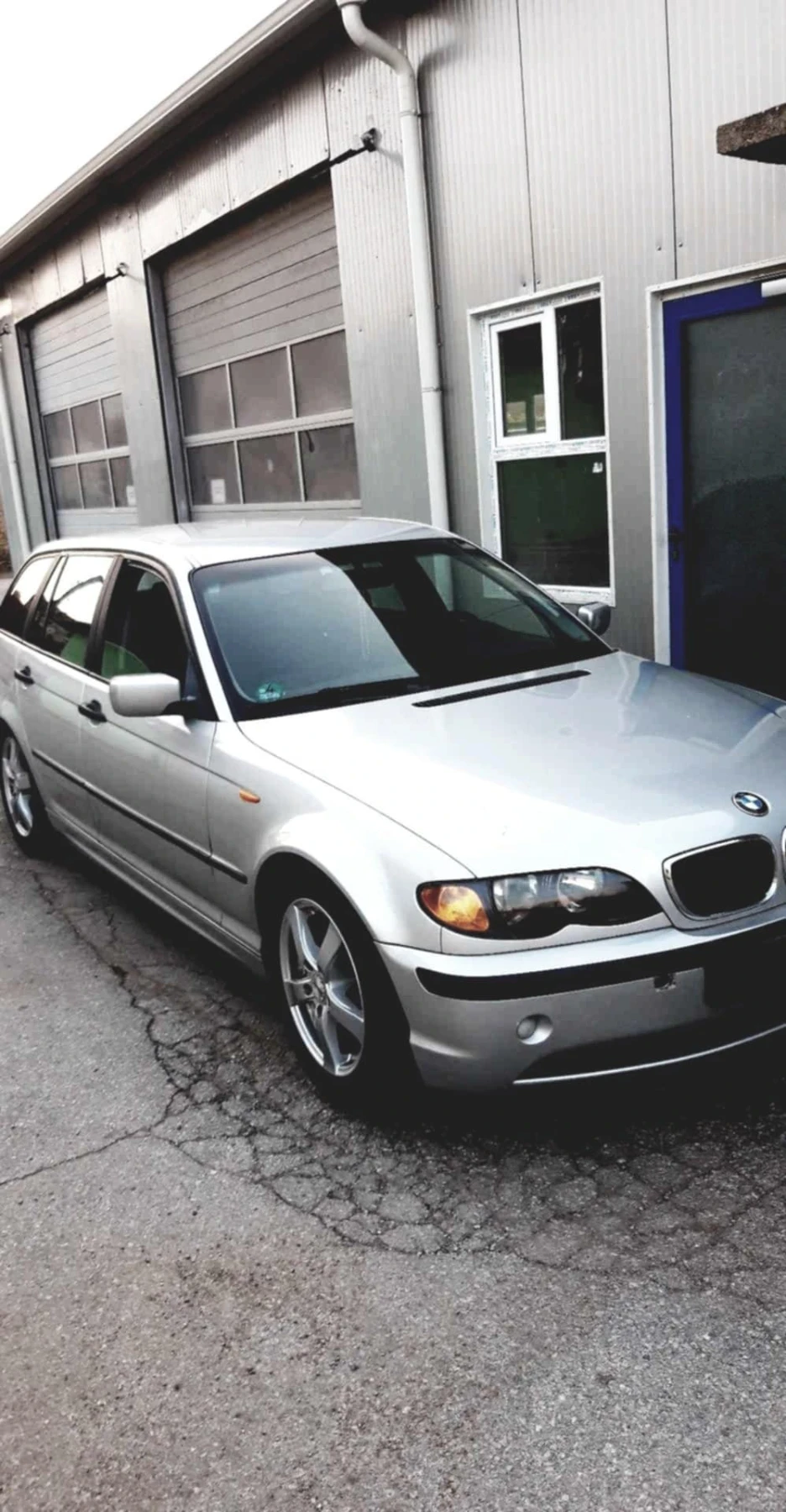 BMW 320, снимка 3 - Автомобили и джипове - 54185409