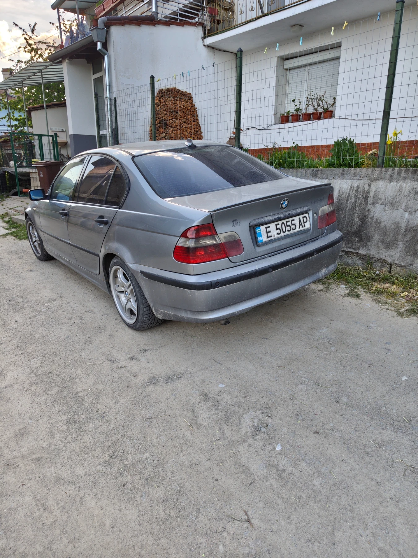 BMW 320, снимка 3 - Автомобили и джипове - 54443824