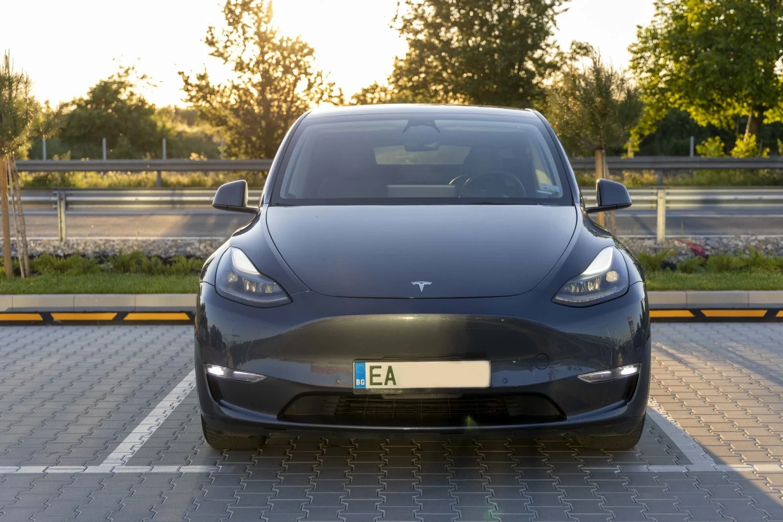 Tesla Model Y Performance , снимка 16 - Автомобили и джипове - 54557273