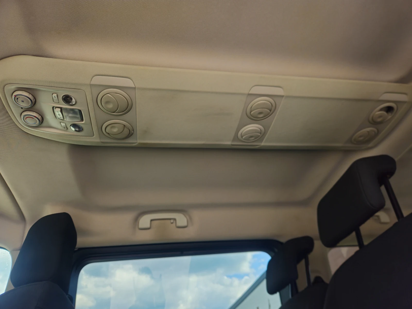Toyota Proace City Verso 2.0d4d, снимка 12 - Автомобили и джипове - 54630115