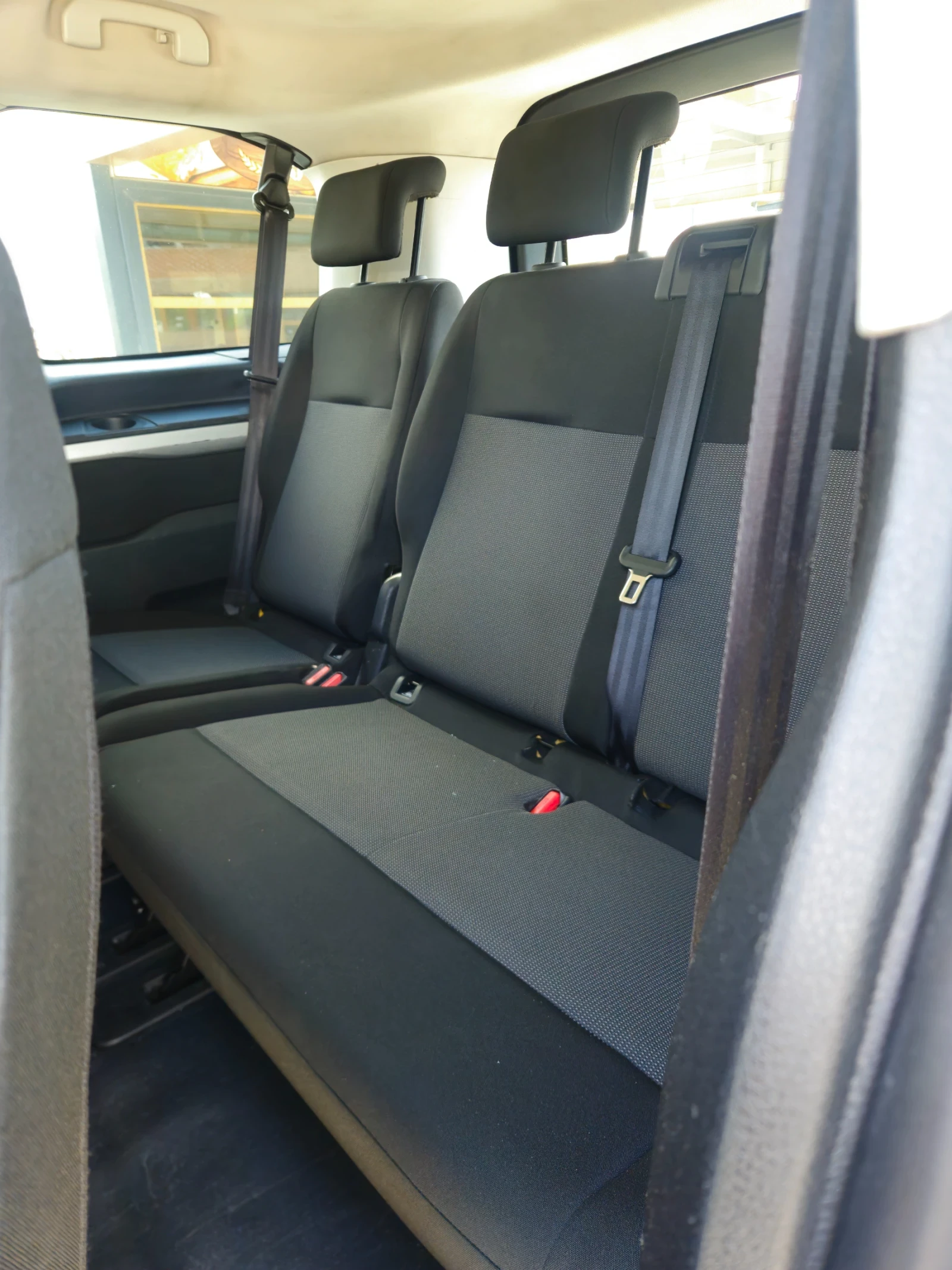 Toyota Proace City Verso 2.0d4d, снимка 11 - Автомобили и джипове - 54630115