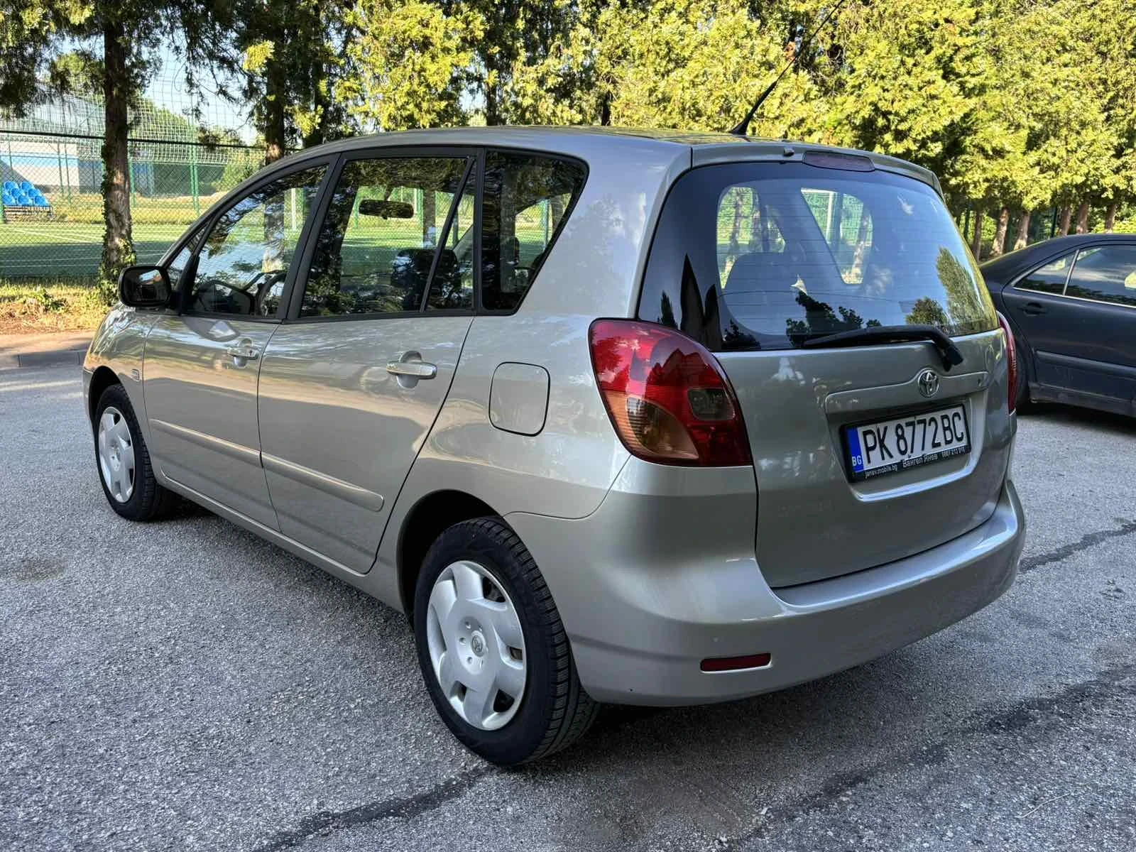 Toyota Corolla verso, снимка 4 - Автомобили и джипове - 54902964