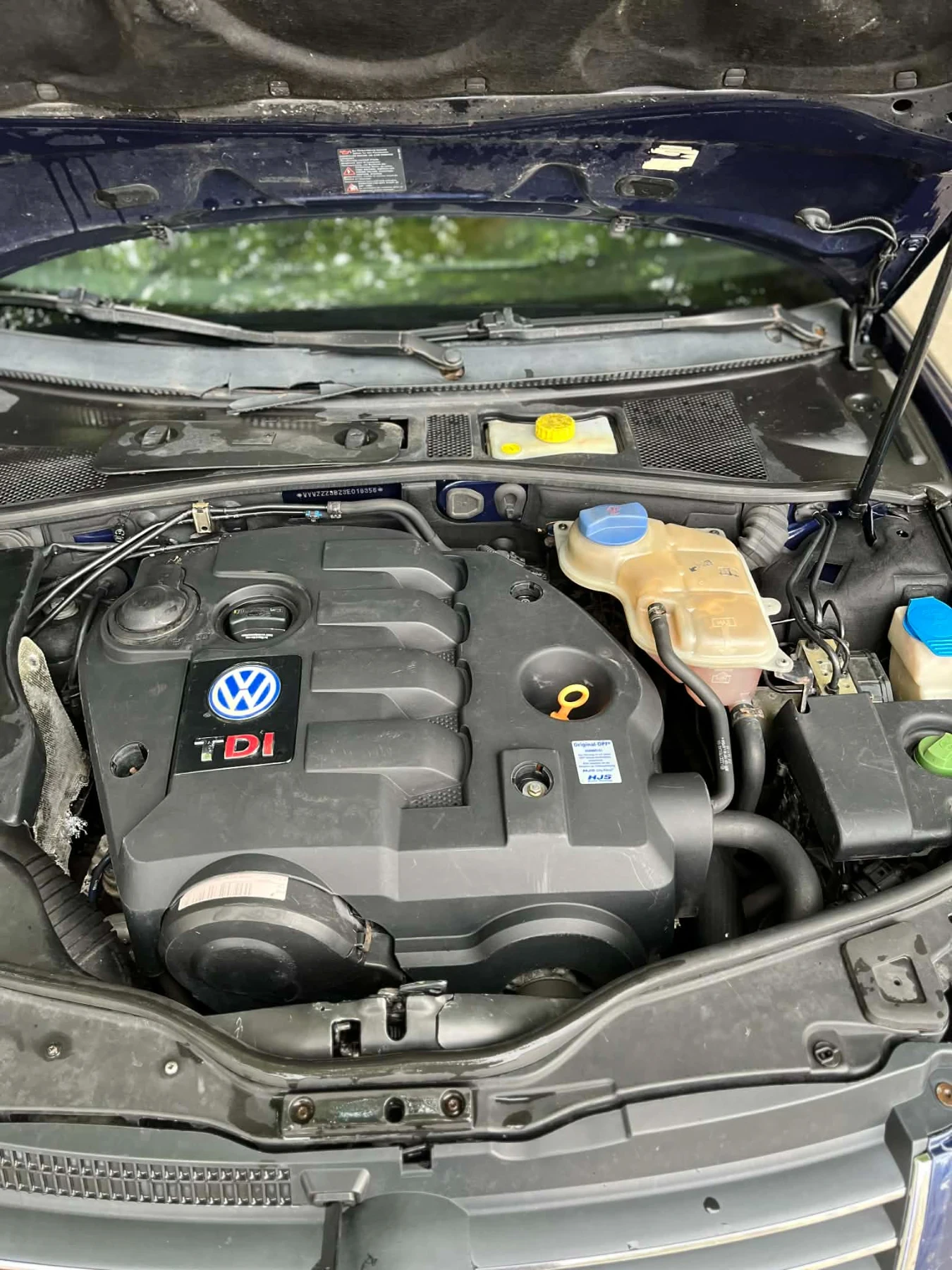 VW Passat 1.9 131 с 2004 г, снимка 9 - Автомобили и джипове - 55132143
