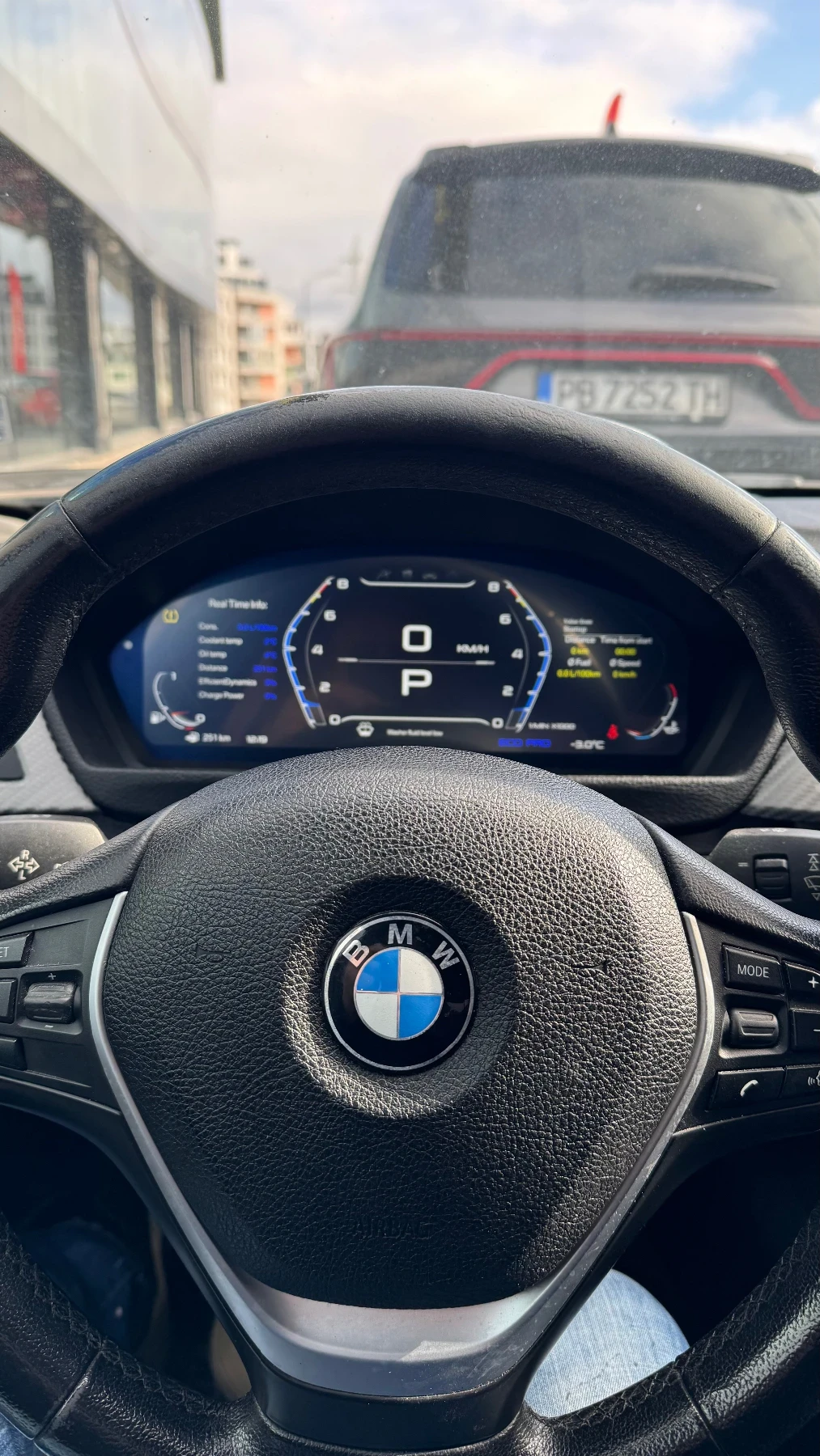 BMW 320, снимка 6 - Автомобили и джипове - 55150639