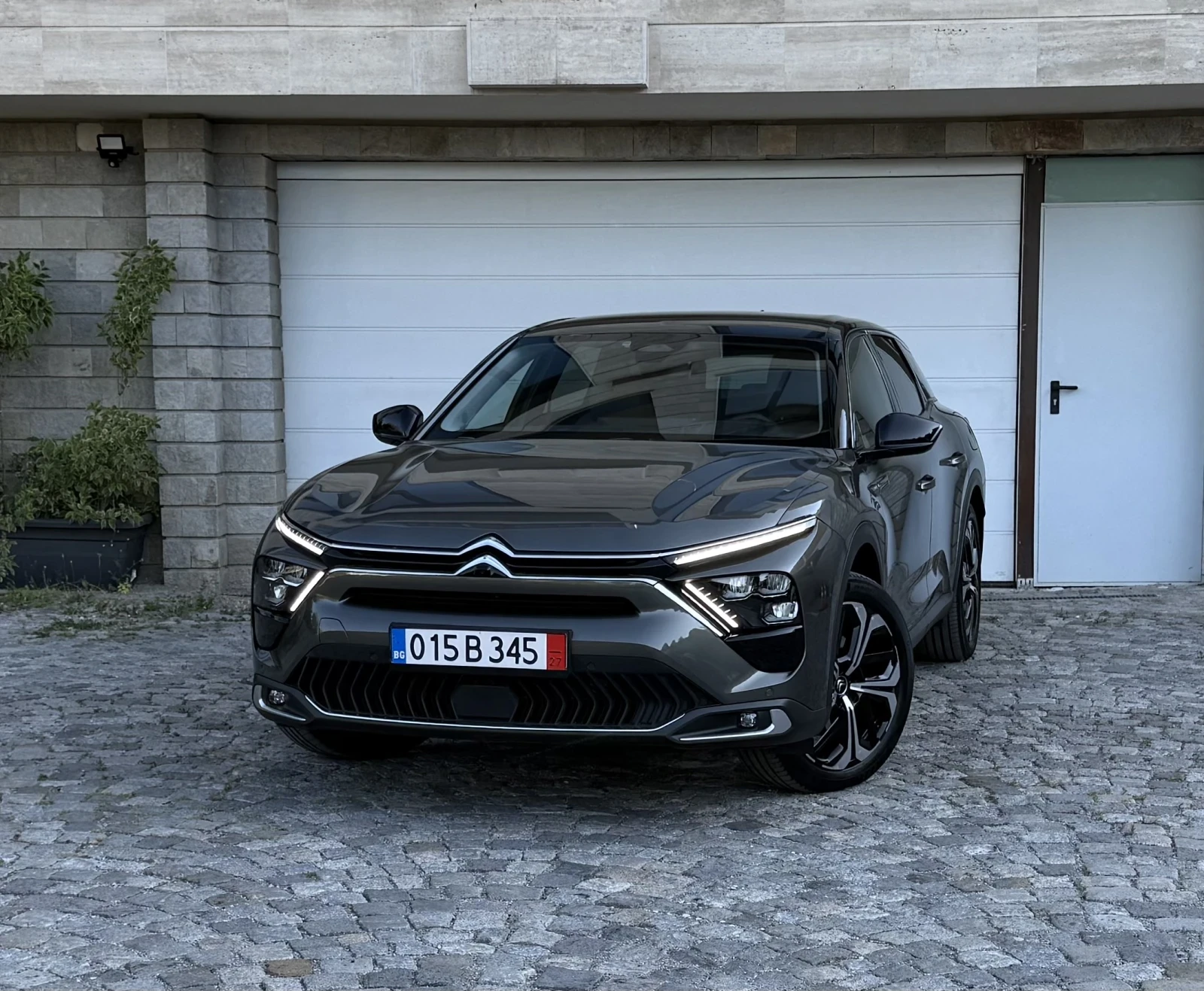 Citroen C5X 1.6 Plug-In Hybrid 225 HP Shine Pack