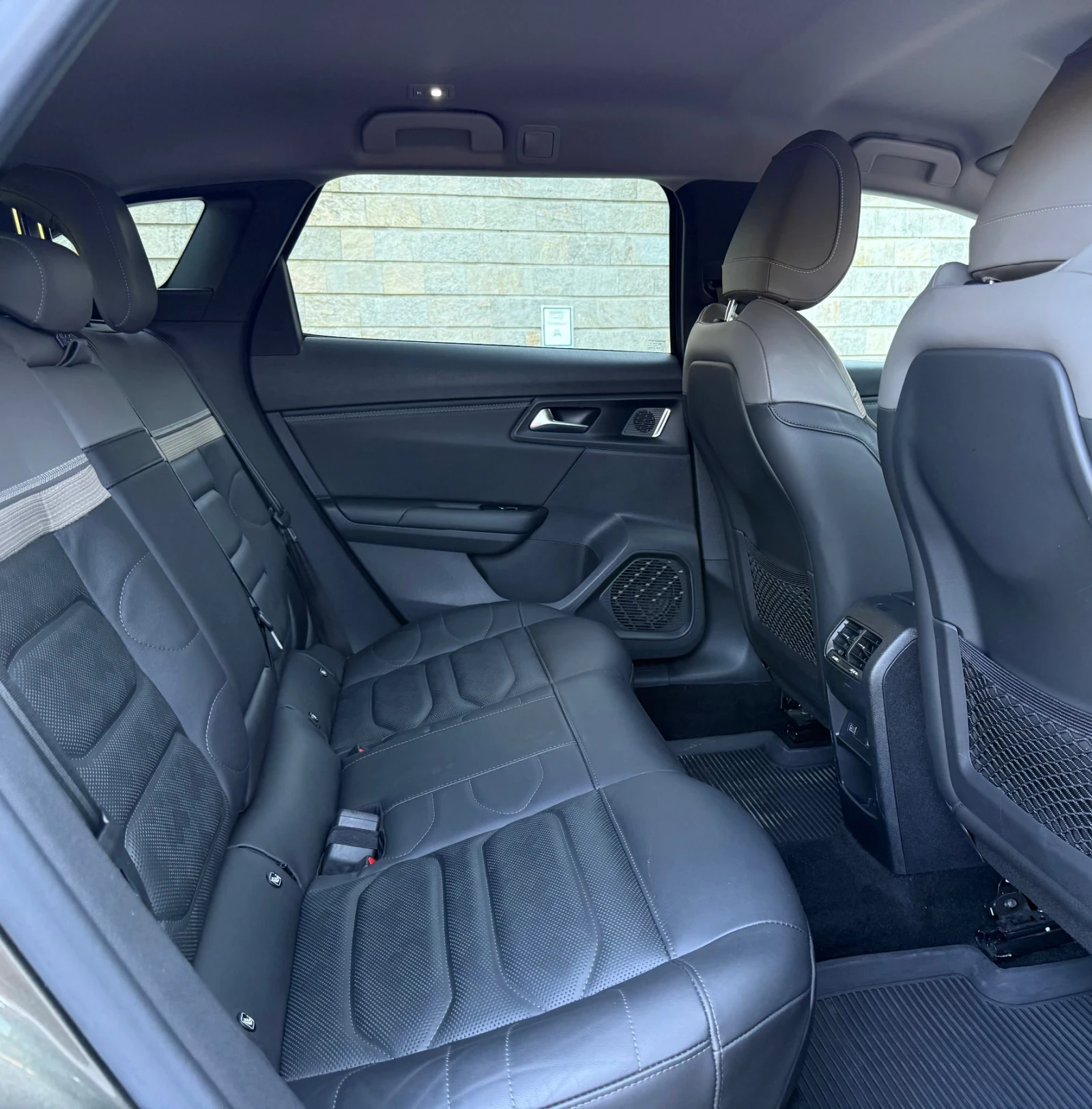 Citroen C5X 1.6 Plug-In Hybrid 225 HP Shine Pack, снимка 10 - Автомобили и джипове - 55499959