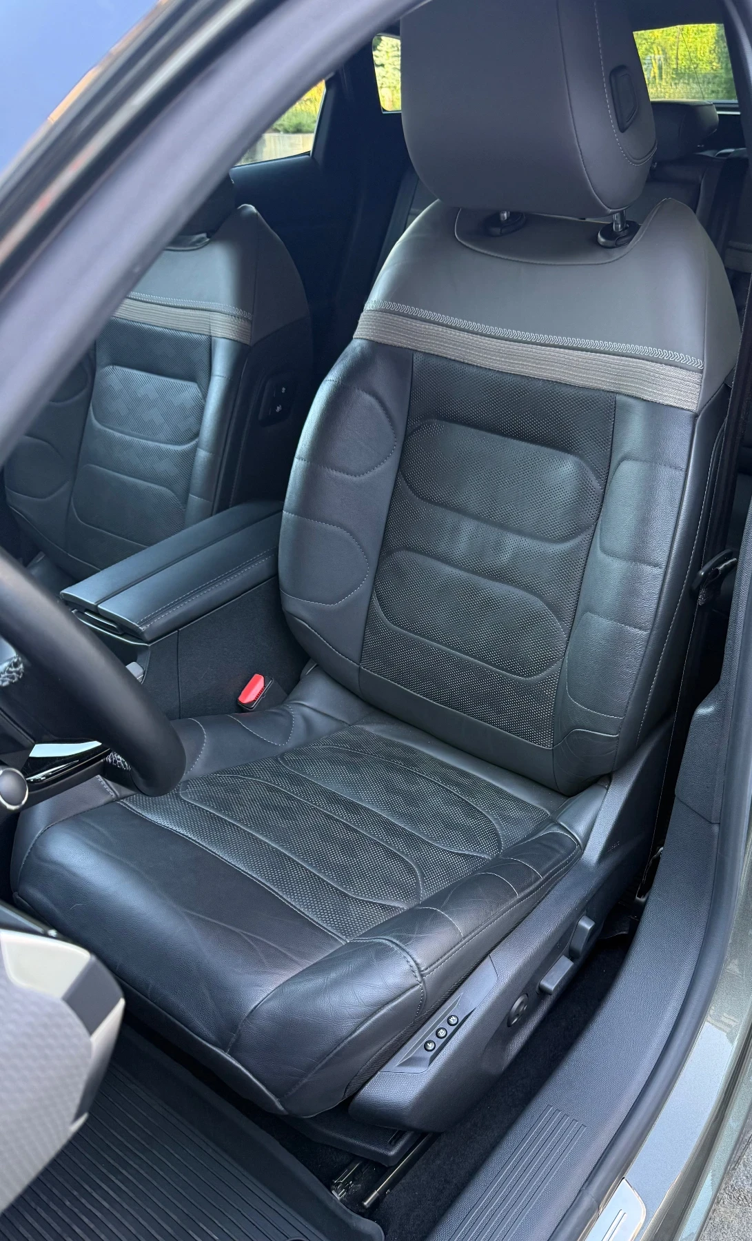 Citroen C5X 1.6 Plug-In Hybrid 225 HP Shine Pack, снимка 8 - Автомобили и джипове - 55499959