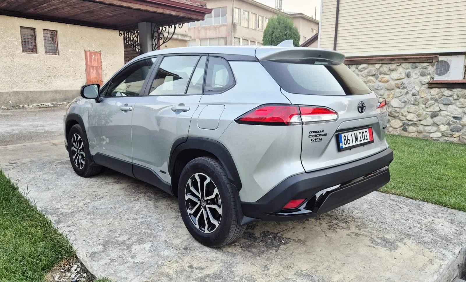 Toyota Corolla Cross 2.0 Hybrid"4×4-AWD"Navi"Bixenon&#, снимка 7 - Автомобили и джипове - 55928118