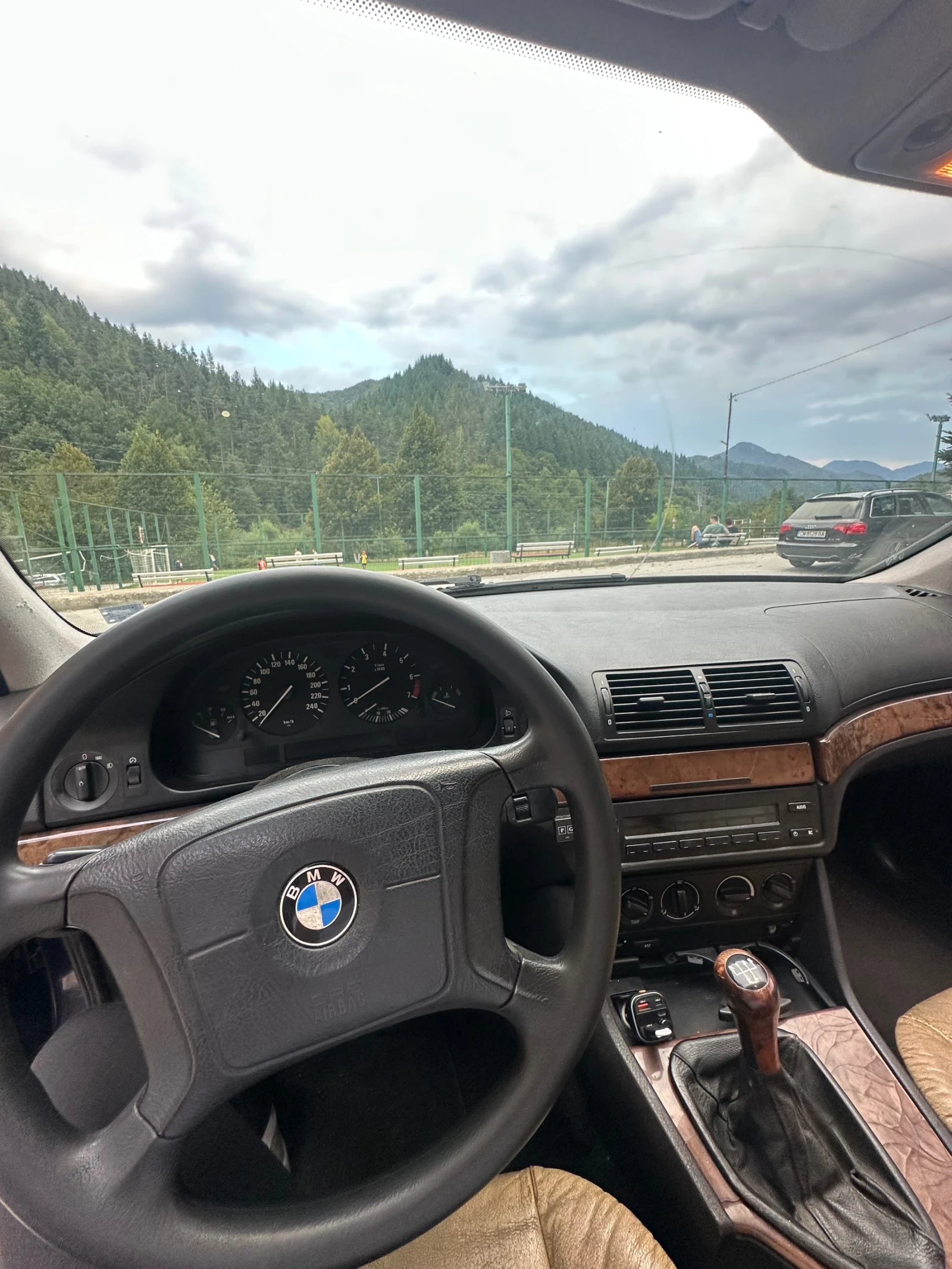 BMW 520 E39, снимка 8 - Автомобили и джипове - 55949850