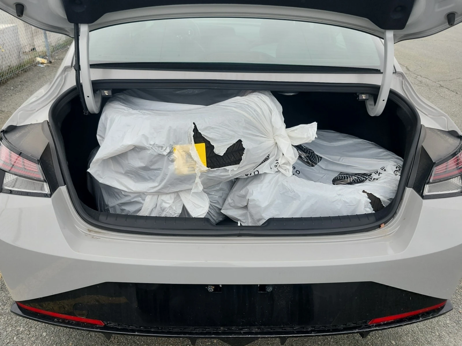 Hyundai Elantra N Line Ultimate* ПОДГРЕВ* М.ТОЧКА* ПАНО, снимка 13 - Автомобили и джипове - 56197630