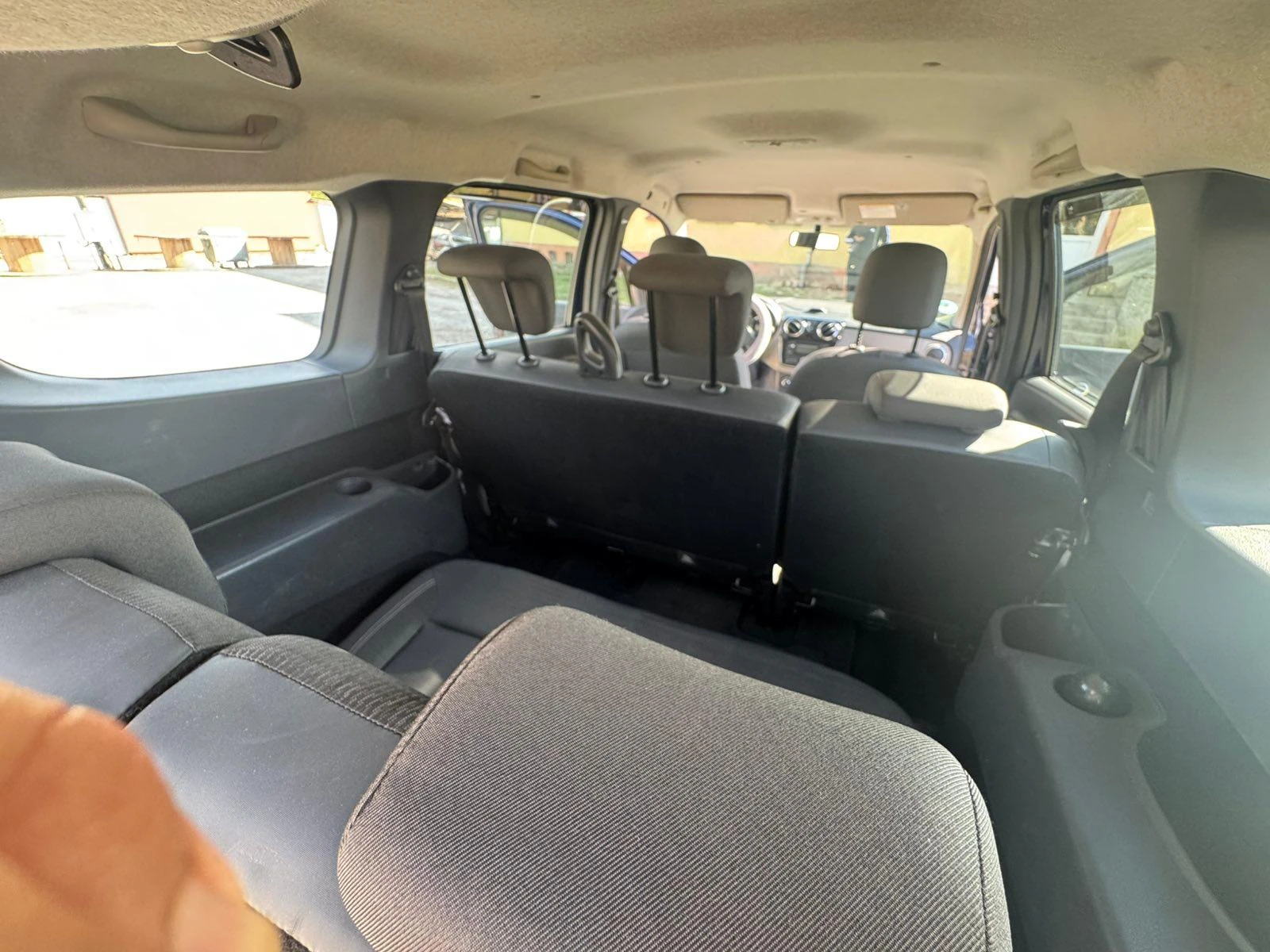 Dacia Lodgy, снимка 16 - Автомобили и джипове - 56556693