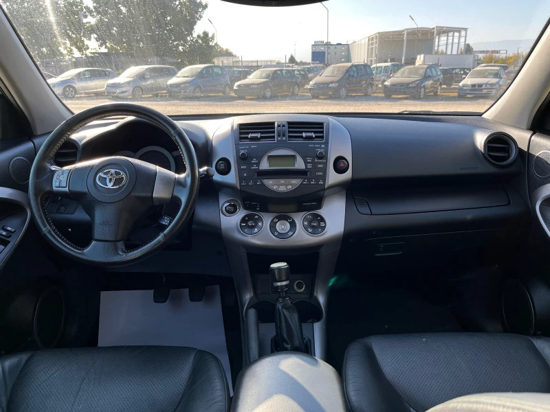 Toyota Rav4 2.2 D-CAT, снимка 7 - Автомобили и джипове - 46493491