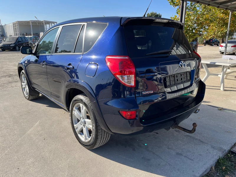 Toyota Rav4 2.2 D-CAT, снимка 3 - Автомобили и джипове - 46493491