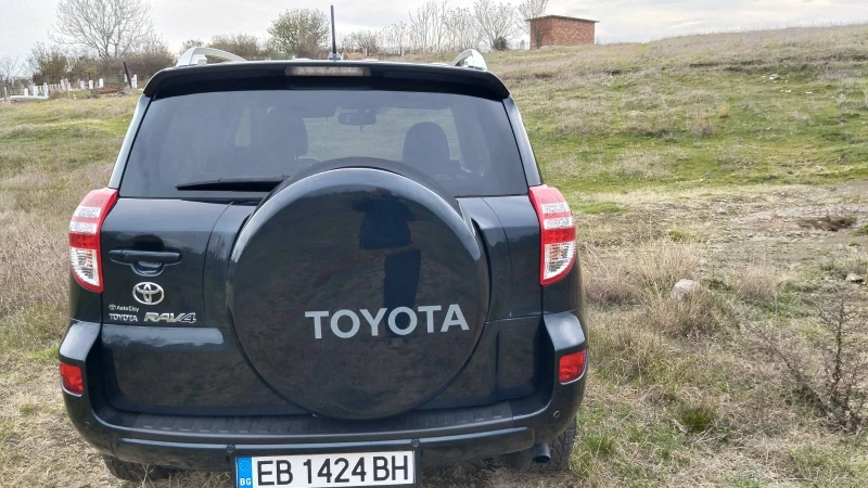 Toyota Rav4, снимка 5 - Автомобили и джипове - 51811835