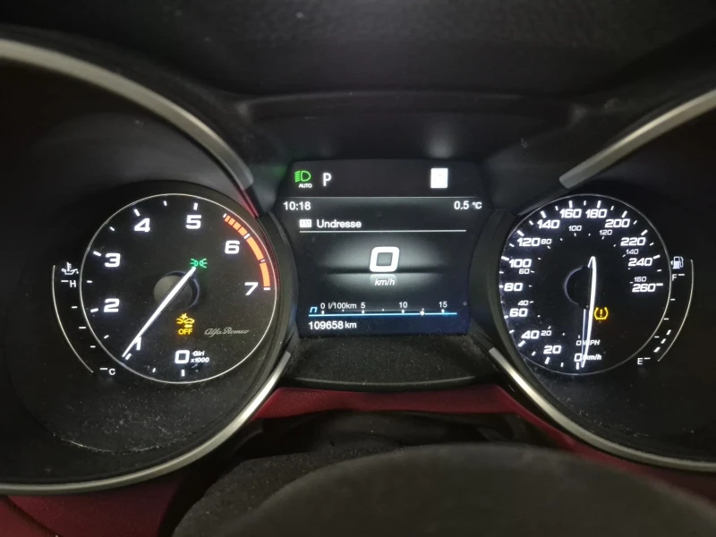 Alfa Romeo Stelvio * TI SPORT* AWD* CARFAX* АВТОКРЕДИТ* , снимка 11 - Автомобили и джипове - 52724235