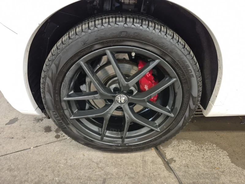 Alfa Romeo Stelvio * TI SPORT* AWD* CARFAX* АВТОКРЕДИТ* , снимка 14 - Автомобили и джипове - 52724235