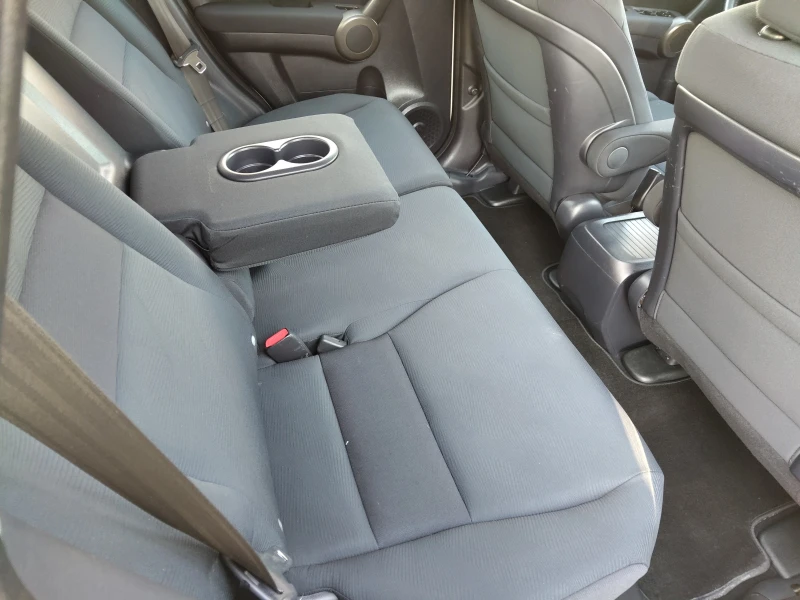 Honda Cr-v 2, 0i 150ps 4x4 FACELIFT, снимка 7 - Автомобили и джипове - 53185724