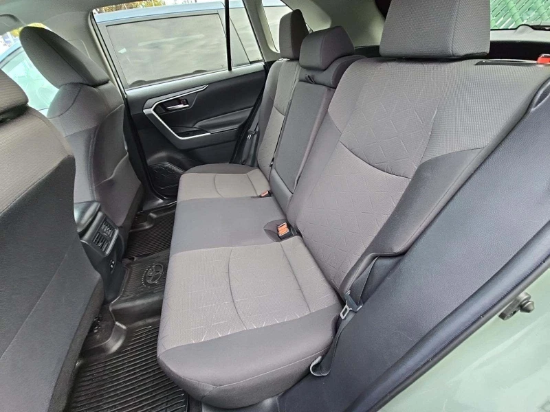 Toyota Rav4, снимка 13 - Автомобили и джипове - 53197515