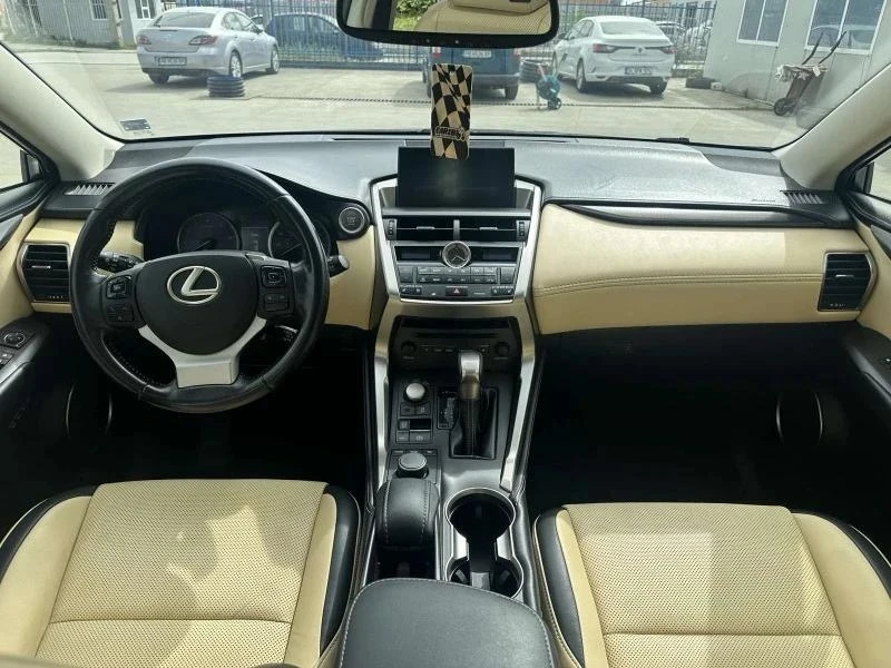 Lexus NX 200t, снимка 11 - Автомобили и джипове - 52191268