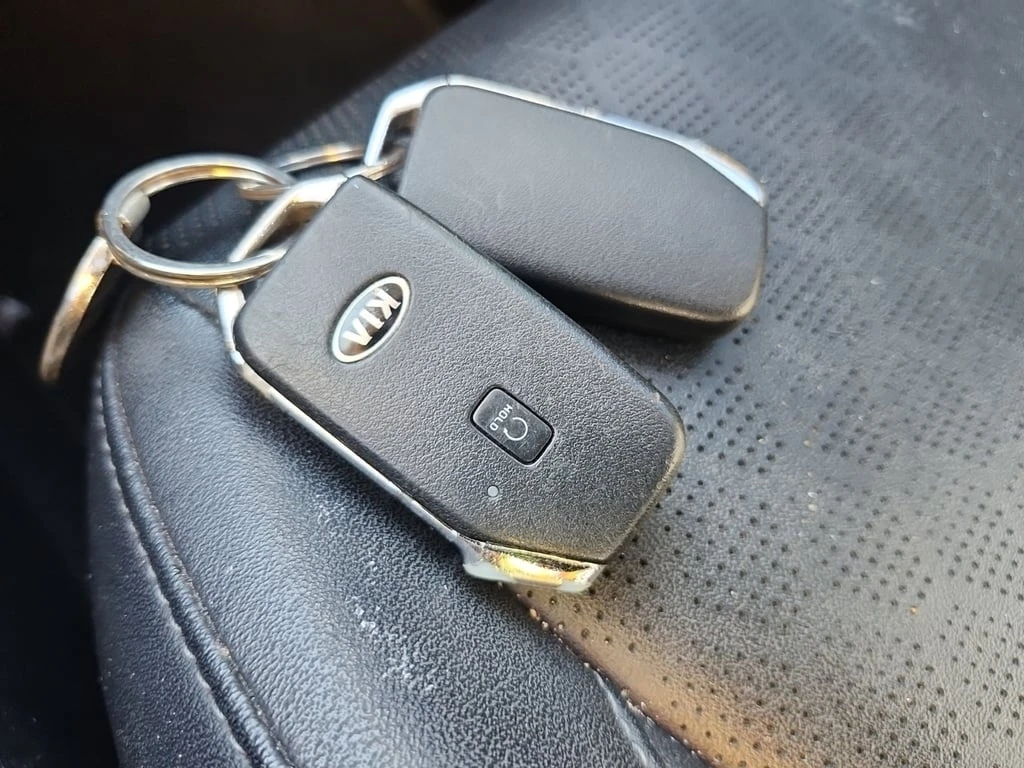 Kia Seltos * EX * CARFAX *    | Mobile.bg   7