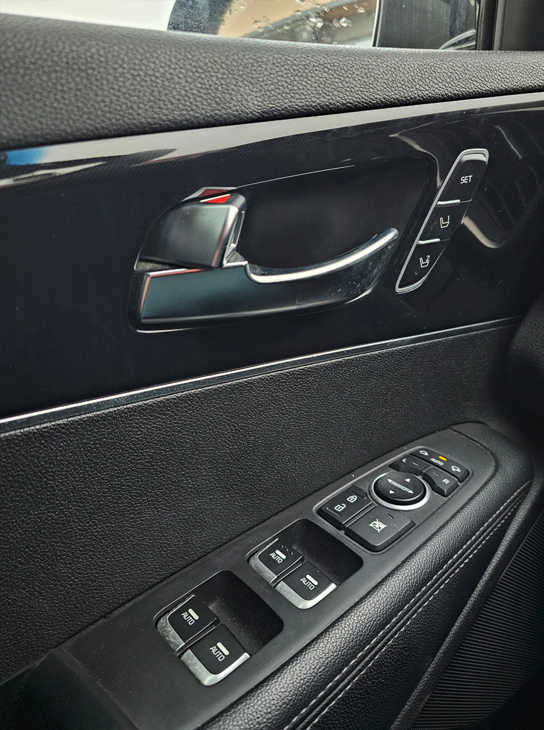 Kia Sorento REBEL 2.2 CRDI 4x4 | Mobile.bg � ����������� 12