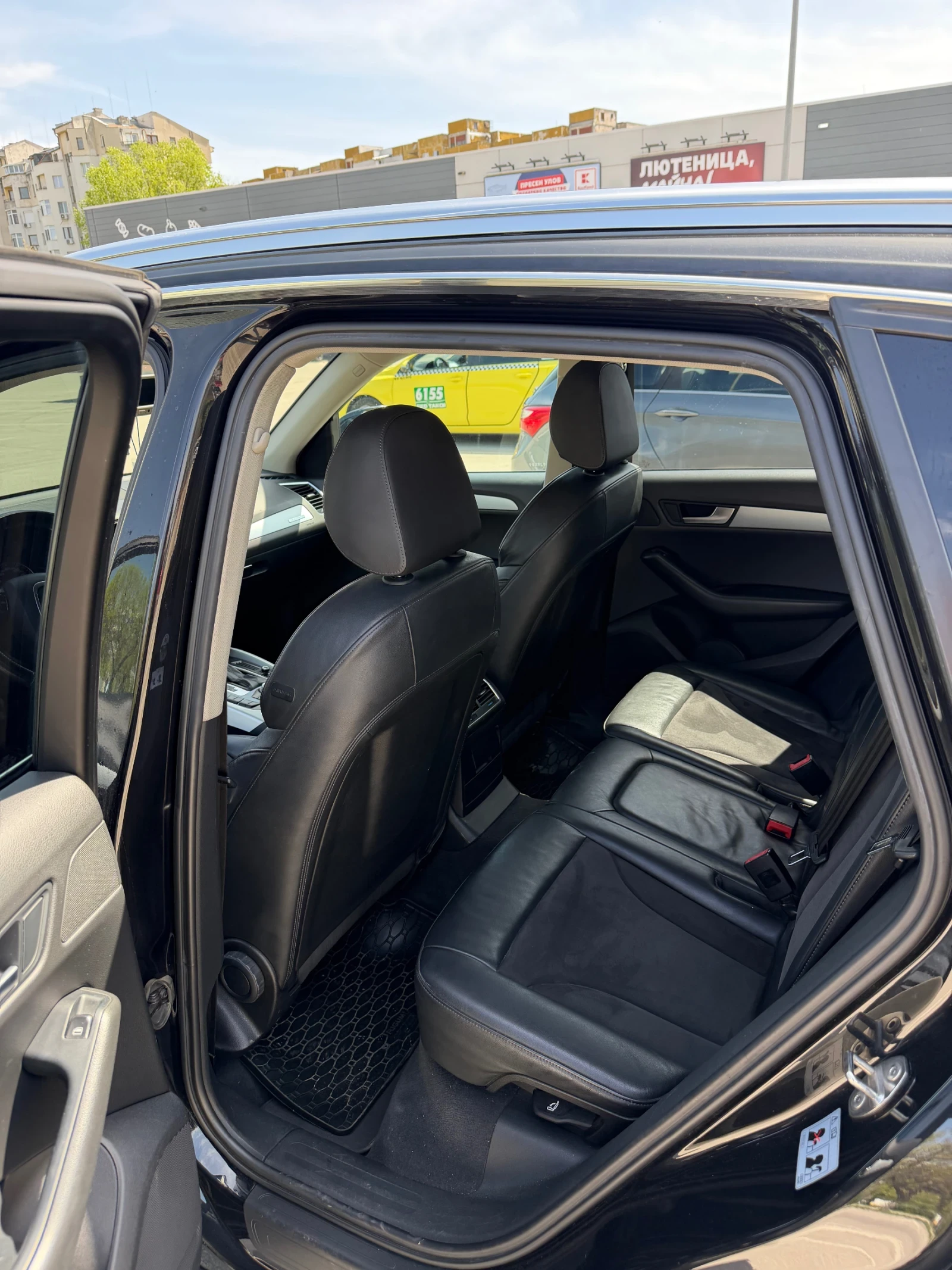 Audi Q5, снимка 8 - Автомобили и джипове - 54225896