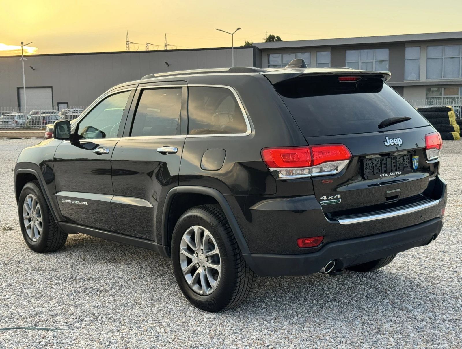 Jeep Grand cherokee 3.0D , снимка 3 - Автомобили и джипове - 55104330