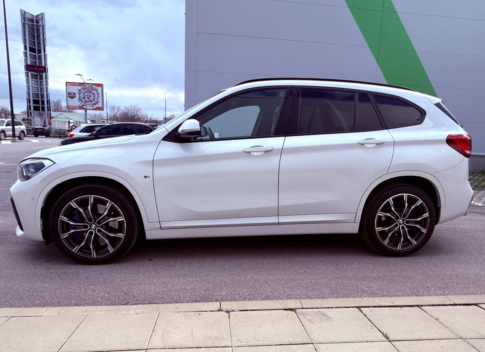 BMW X1 2, 5i / M ПАКЕТ / ФЕЙС / 4х4 / ШВЕЙЦАРИЯ, снимка 9 - Автомобили и джипове - 55321298