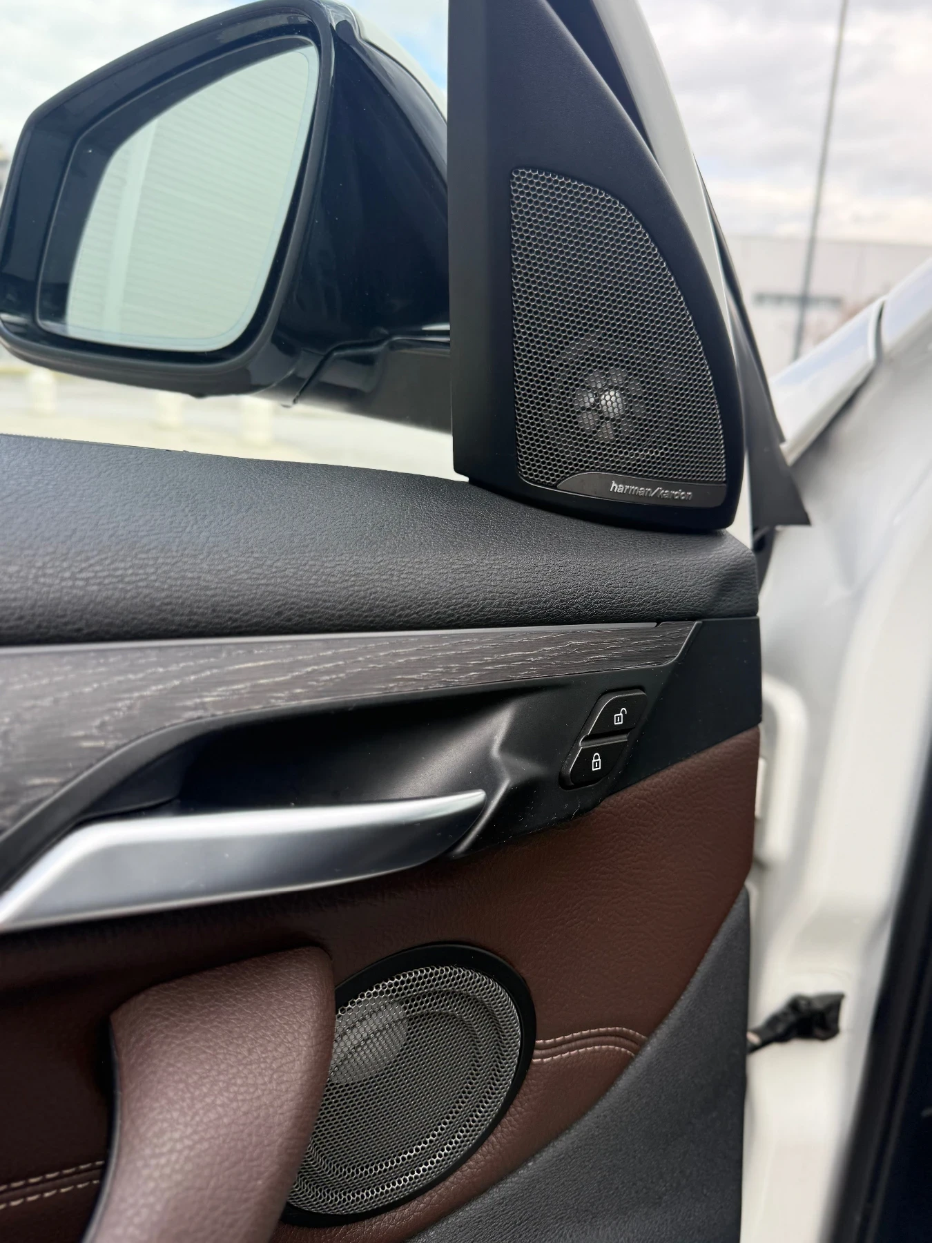 BMW X1 2, 5i / M ПАКЕТ / ФЕЙС / 4х4 / ШВЕЙЦАРИЯ, снимка 12 - Автомобили и джипове - 55321298